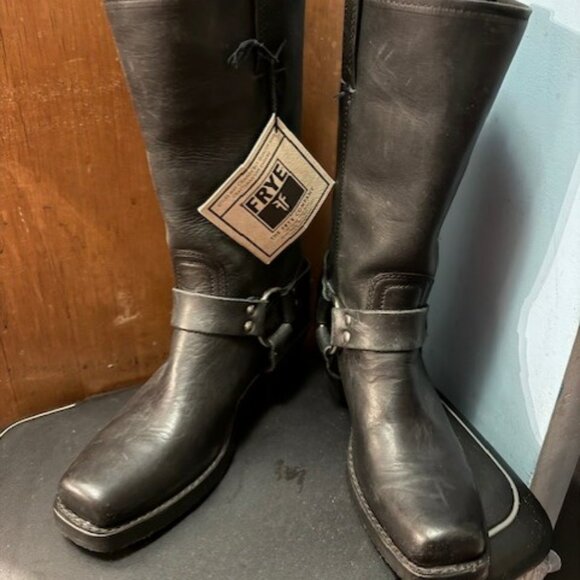 FRYE Harness 12R Square Toe Boot - Picture 3 of 16